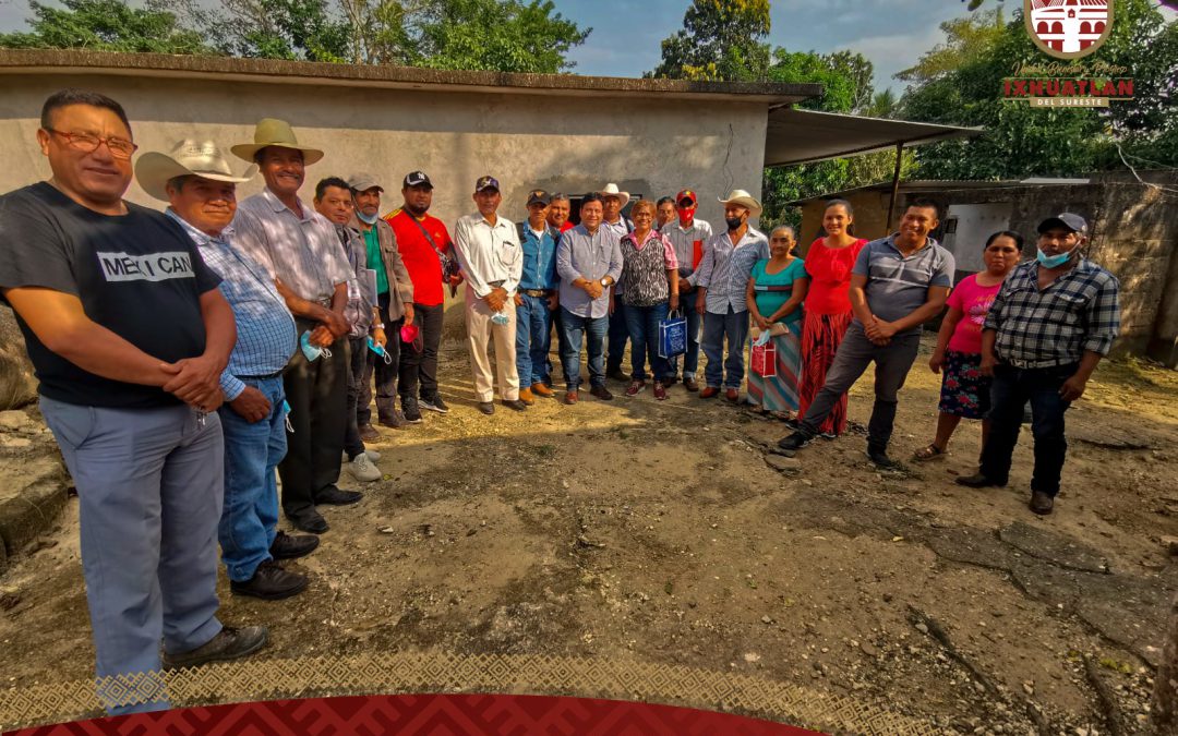 VISITA EL ALCALDE ING FABIÁN DE JESÚS CRUZ HERNÁNDEZ DIFERENTES COMUNIDADES EN IXHUATLÁL DEL SURESTE